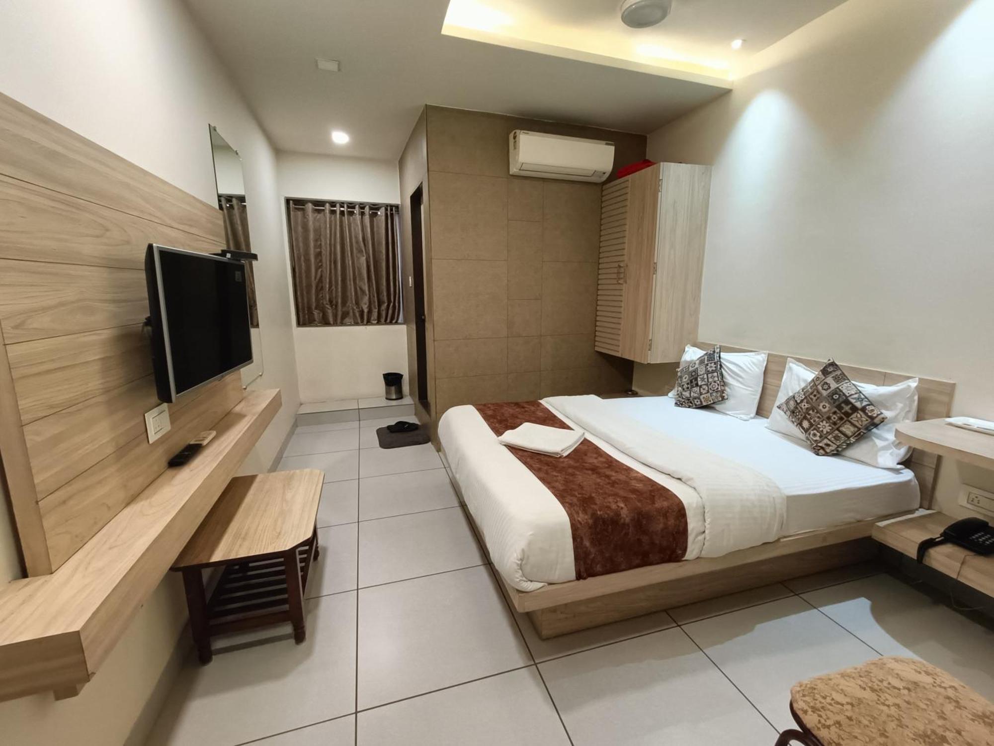 Hotel Kinara Ahmedabad Extérieur photo