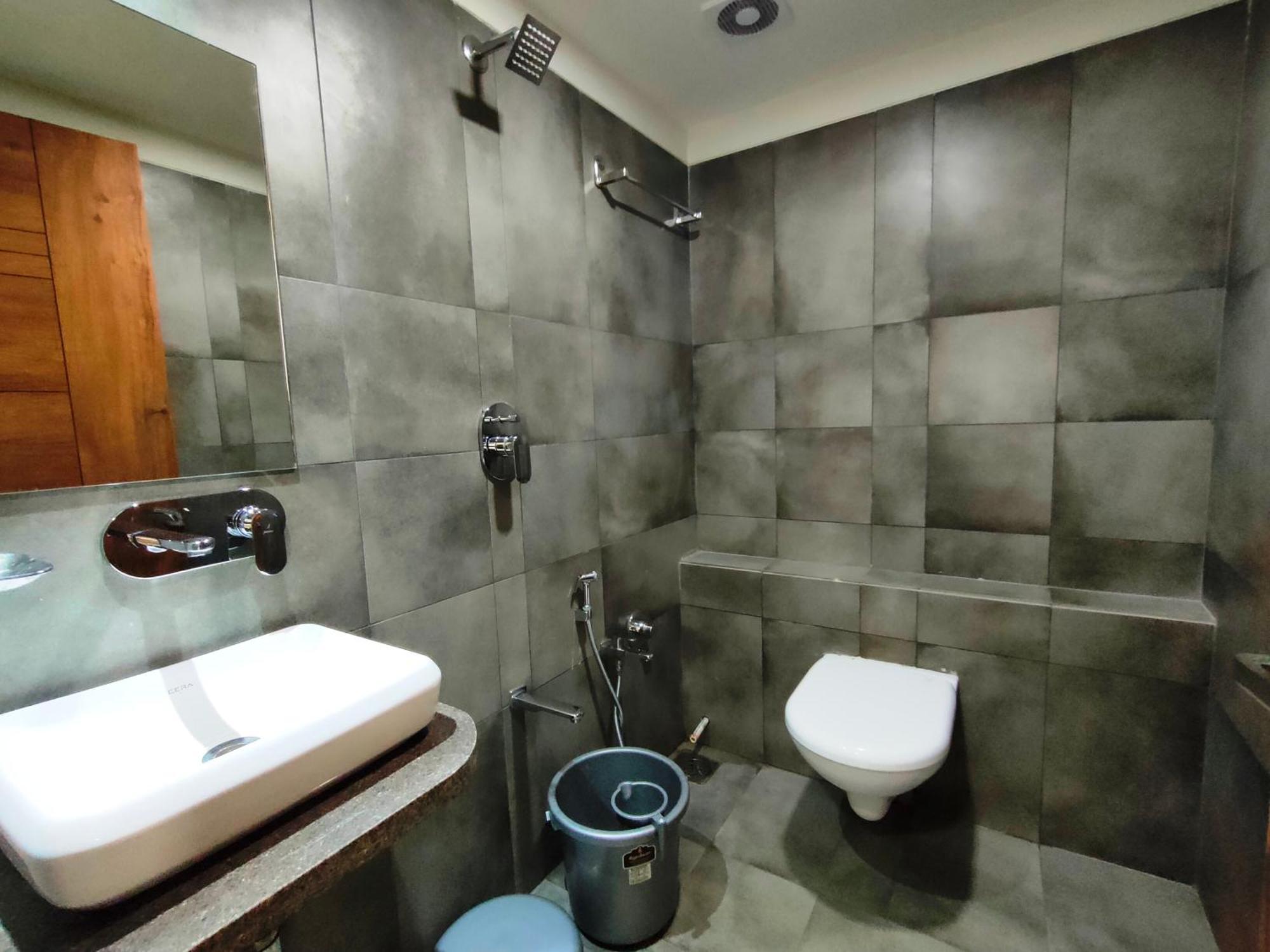 Hotel Kinara Ahmedabad Extérieur photo